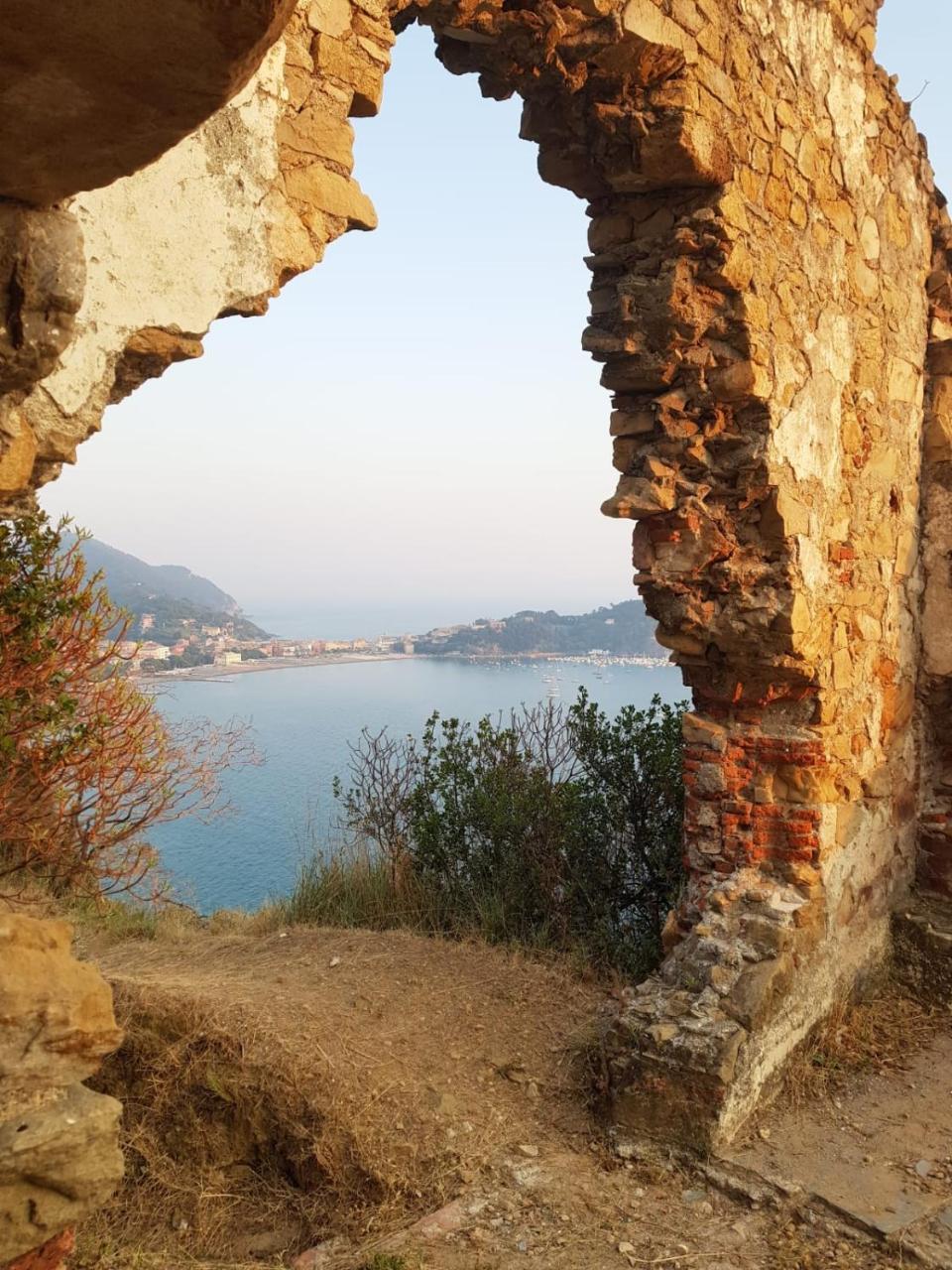 Hotel Doria Cavi di Lavagna Exteriör bild