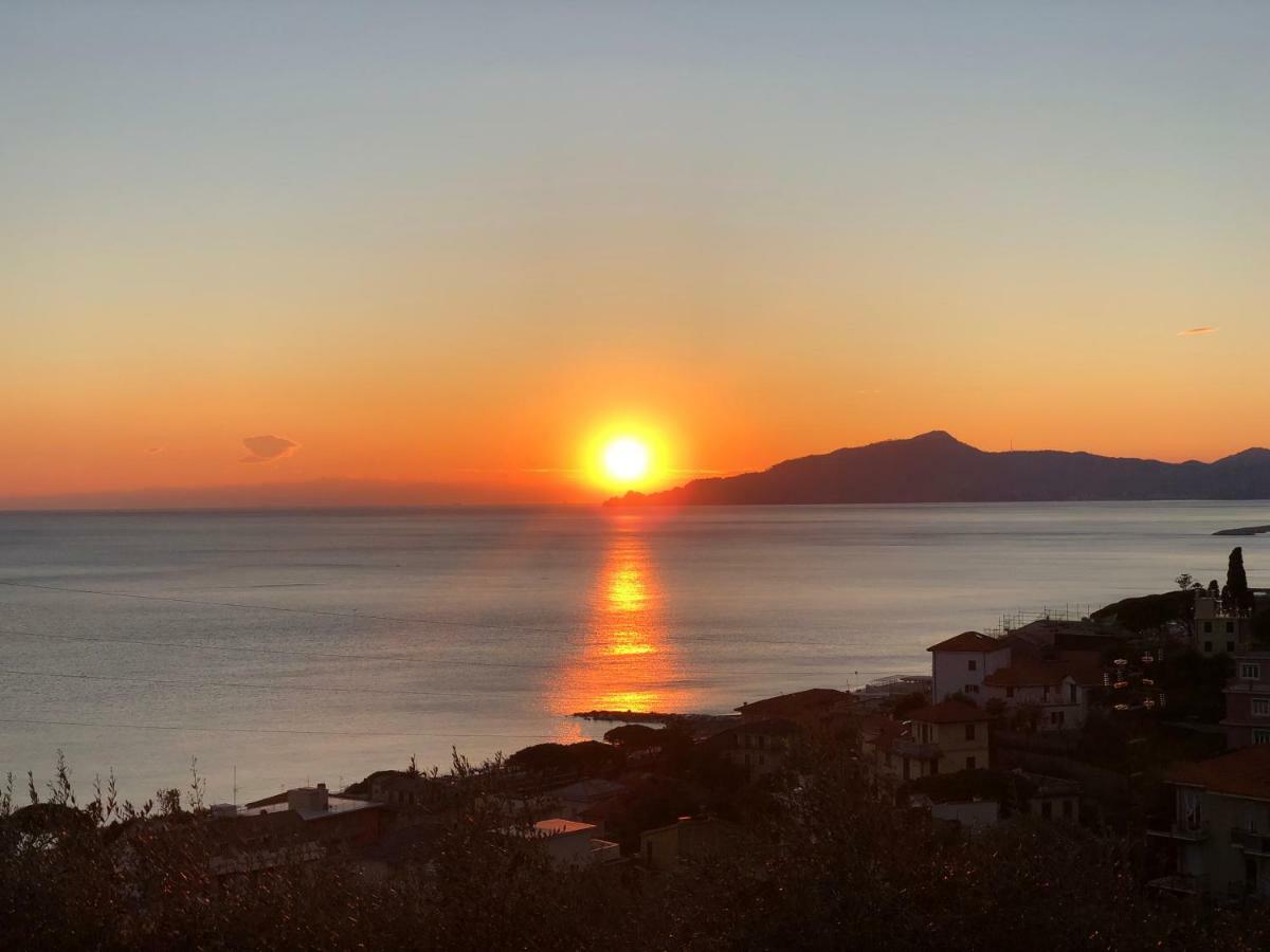 Hotel Doria Cavi di Lavagna Exteriör bild